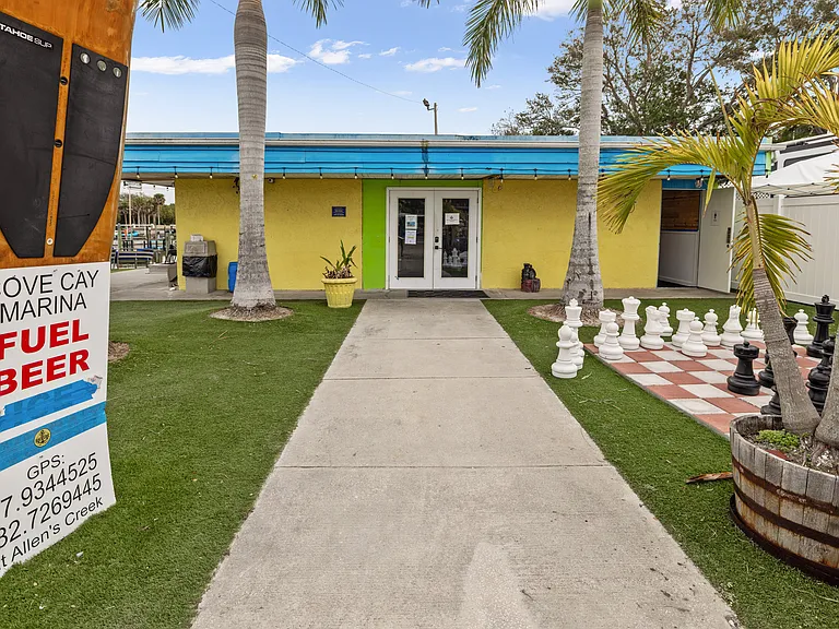 1000 Cove Cay Dr — Photo 35