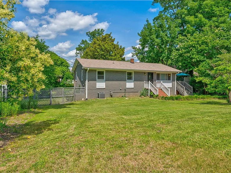 126 White Oak Dr — Photo 27