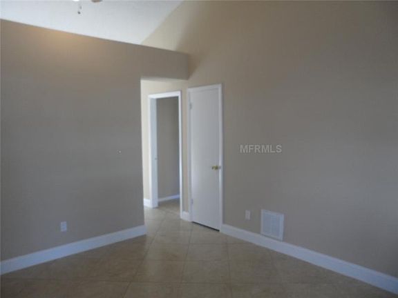 3rd image of 7205 Chadsford Ct