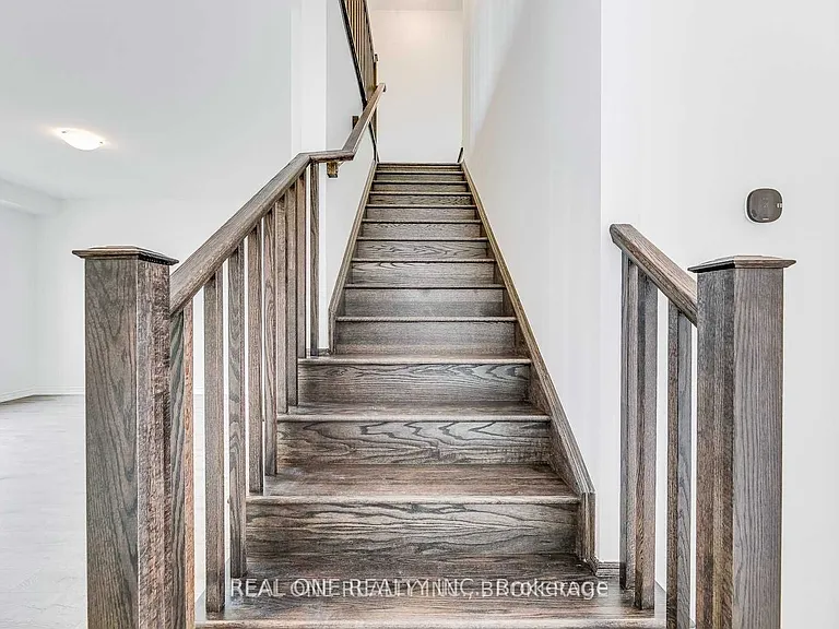 980 Logan Dr #34 — Photo 18