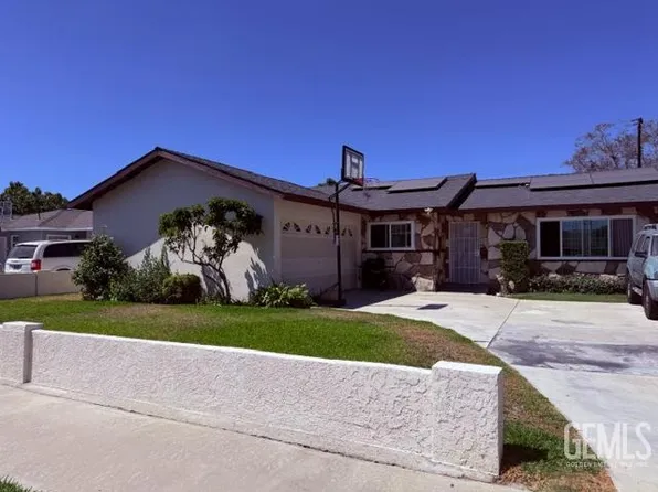 12427 Sungrove St, Garden Grove, CA 92840