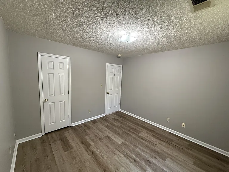 367 Templeton Dr — Photo 40