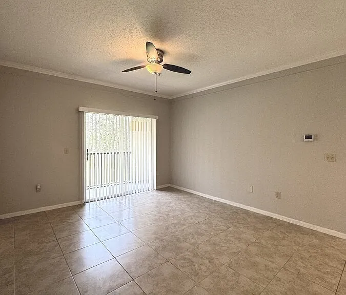 11530 Villa Grand #1121 — Photo 5