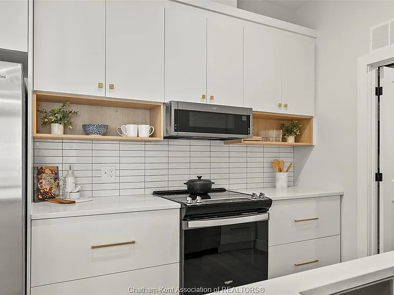 364 Grand Ave E #310 — Photo 33