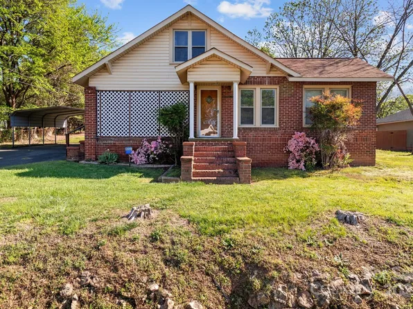 834 Murphy St, Kannapolis, NC 28081