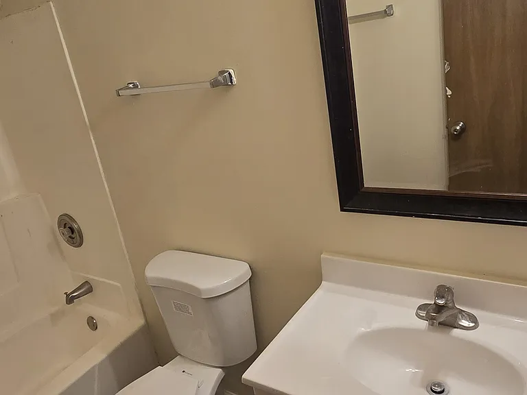14808 Kenton Ave #3B — Photo 3