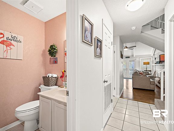 4th image of 1701 Regency Rd APT 106