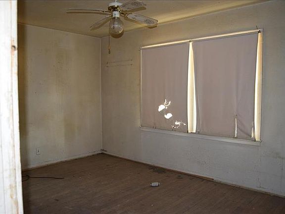 5th image of 3713 Presidio St