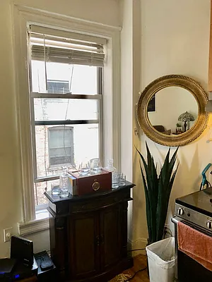 Rented by LJ Sloane Management | media 34