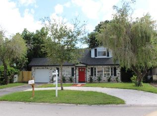 9136 Fairweather Dr, Largo, FL 33773