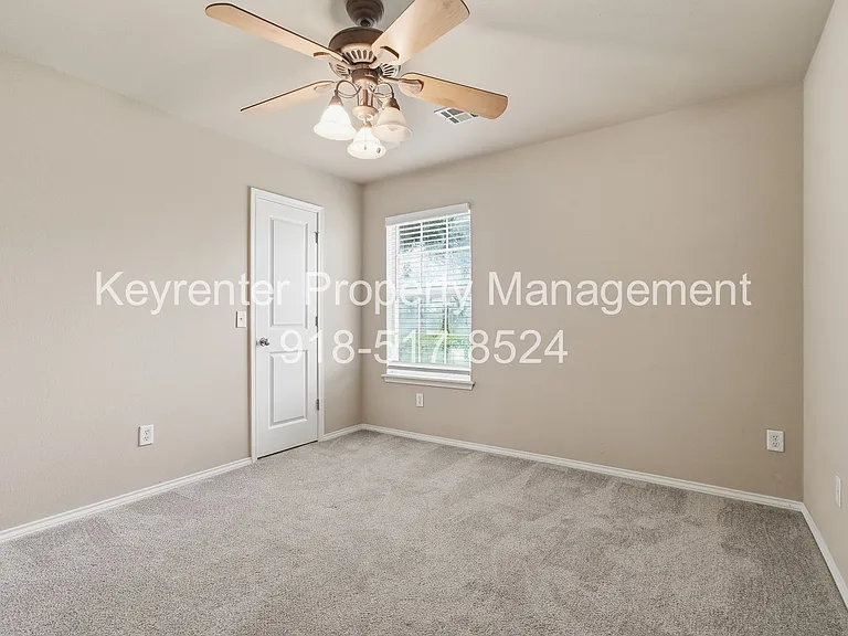 11906 S Juniper Ct — Photo 16