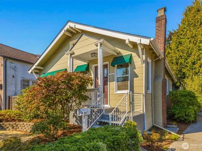 912 N 67th Street, Seattle, WA, 98103