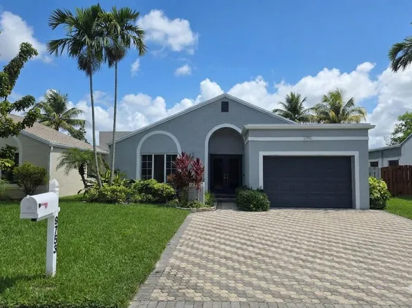 9753 NW 45th St, Sunrise, FL 33351