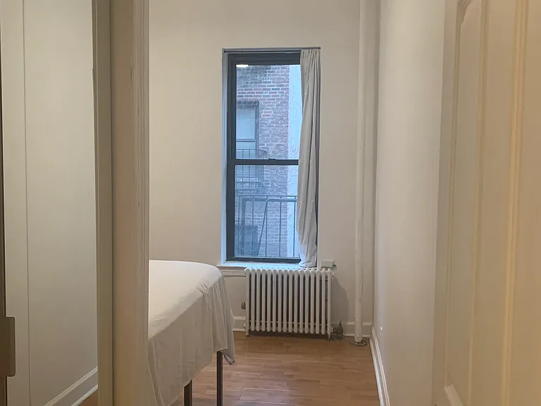 350 W 56th St #3B — Photo 5