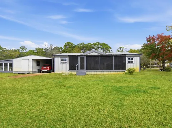 6 Bayview Dr, Apalachicola, FL 32320