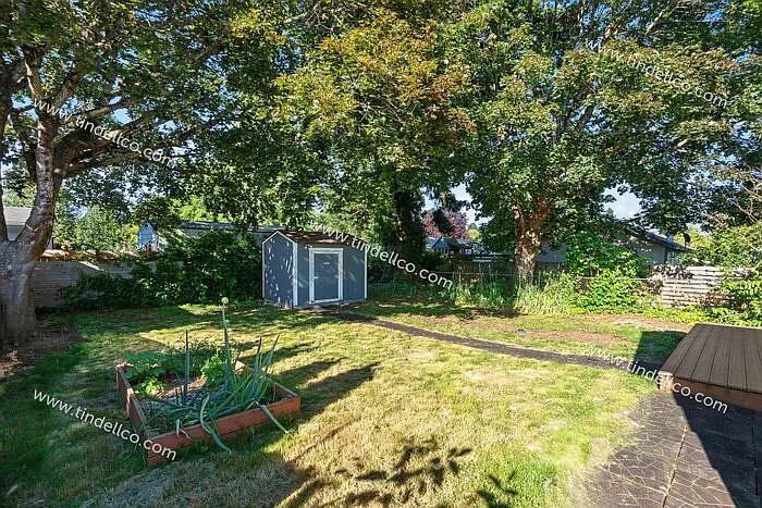 7927 N Olympia St — Photo 17