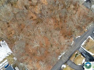 Lace Dr, East Stroudsburg, PA 18302