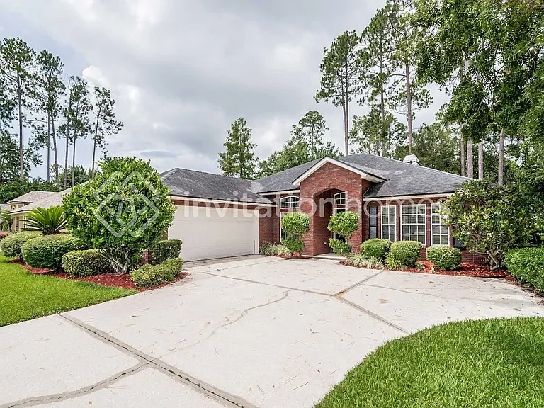 2335 Eagle Harbor Pkwy — Photo 1