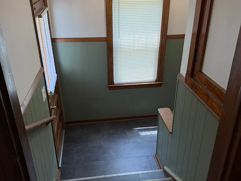 307 N Main St — Photo 2