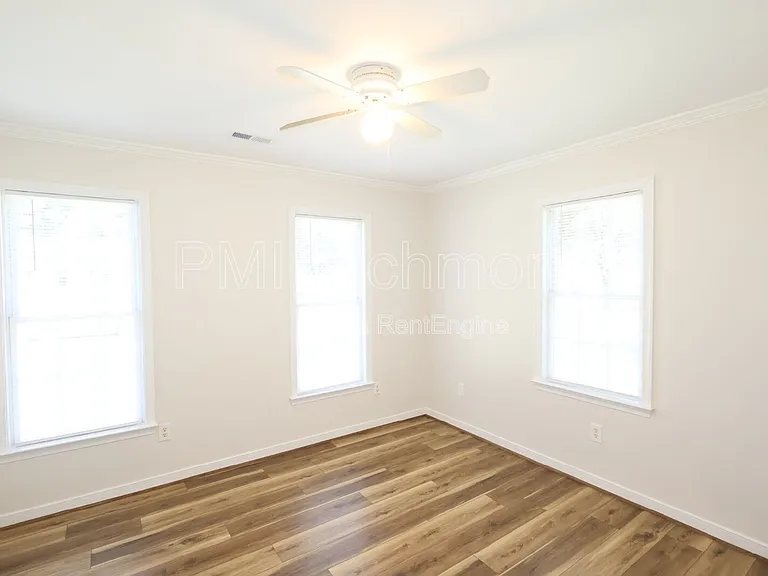 9713 Pampas Dr — Photo 23