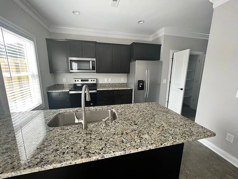 407 Peyton Pl — Photo 15