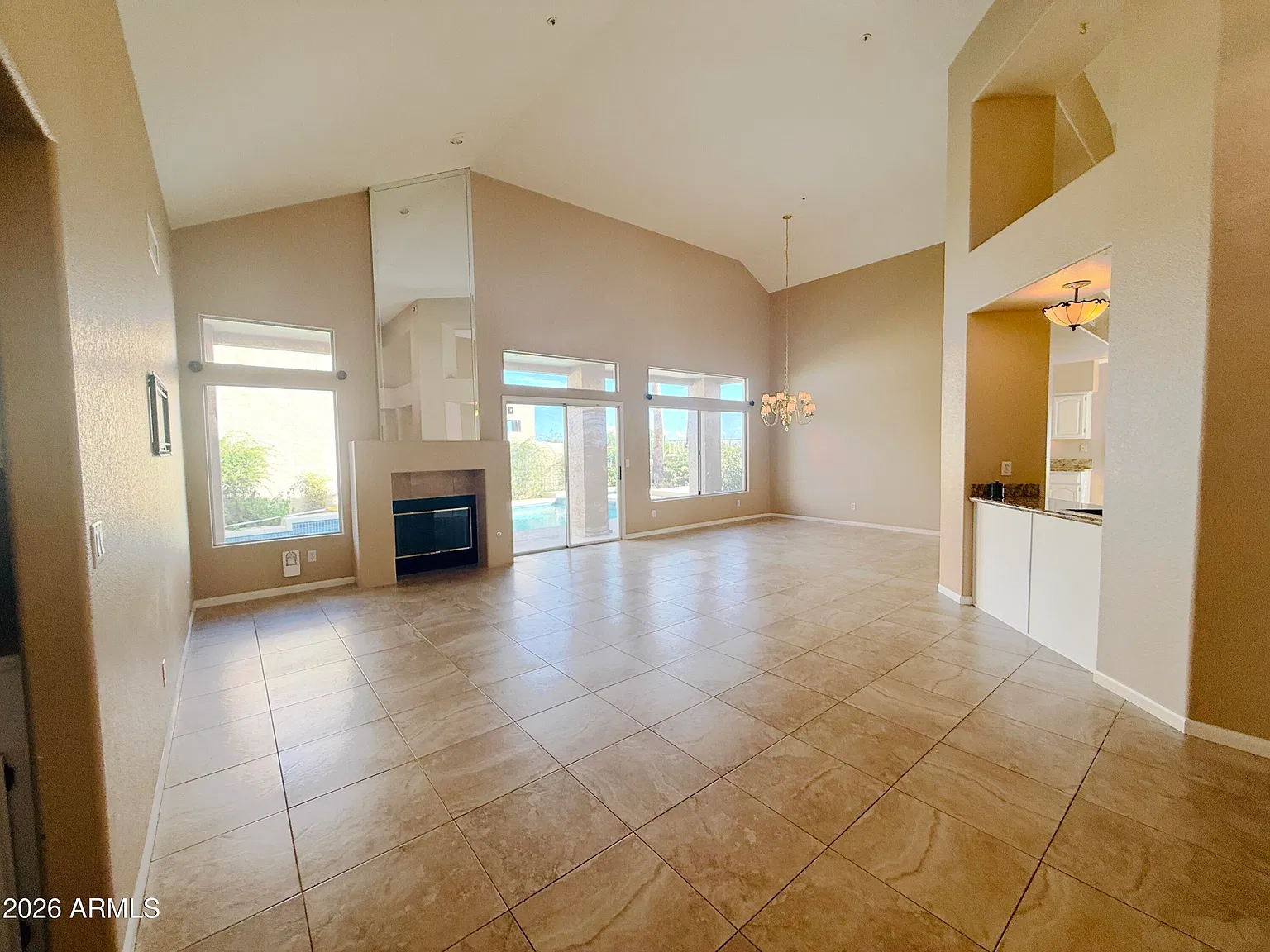3 bed, 2.0 bath, 2093 sqft, $3,590 — Photo 4