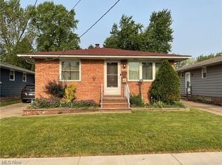 4024 E 42nd St, Newburgh Heights, OH 44105