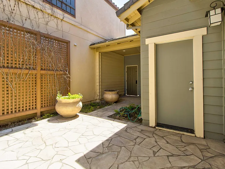 49200 Tulip Ter — Photo 25