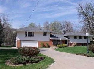 18625 Shaner Dr, Walton Hills, OH 44146