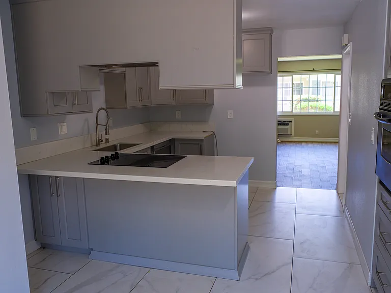 1201 N California St #38 — Photo 5