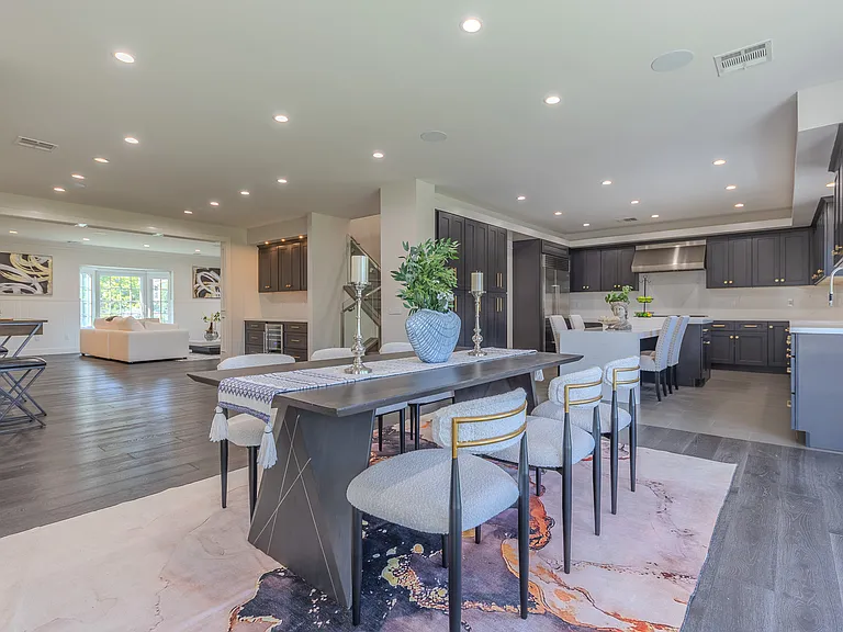 2150 S El Molino Ave — Photo 9