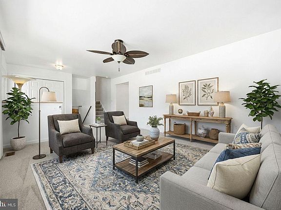 4th image of 5079 Amantea Way