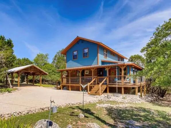 1381 Greenbriar Dr, Canyon Lake, TX 78133
