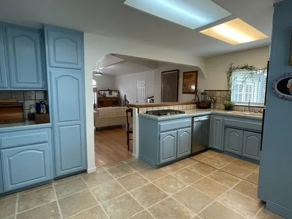 2238 W 238th St, Torrance, CA 90501