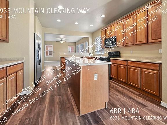 4th image of 6935 Mountain Clearing Way