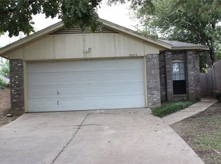 10313 Stoney Bridge Rd, Fort Worth, TX 76108