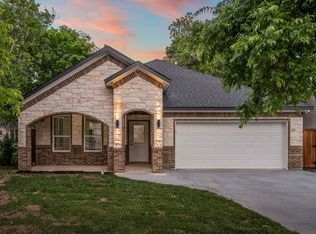 518 S Cockrell Hill Rd, Cockrell Hill, TX 75211