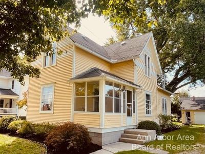 224 Cherry St, Blissfield, MI, 49228