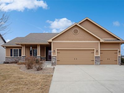 832 80th St, West Des Moines, IA, 50266
