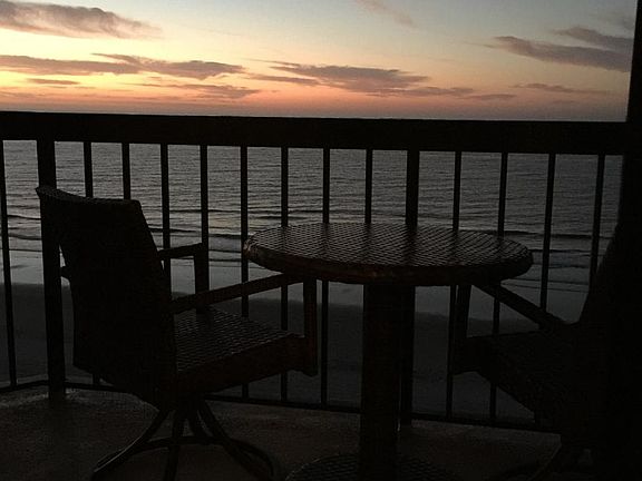 Start your morning with the ocean and end your day with the