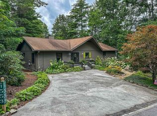 1553 Ridgepole Dr, Sky Valley, GA 30537
