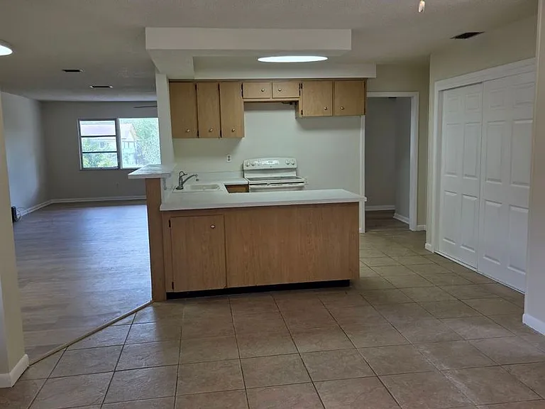 5015 Darlington Rd — Photo 24