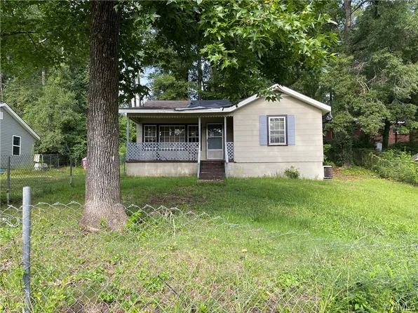 237 3rd Ave NW, Fayette, AL 35555
