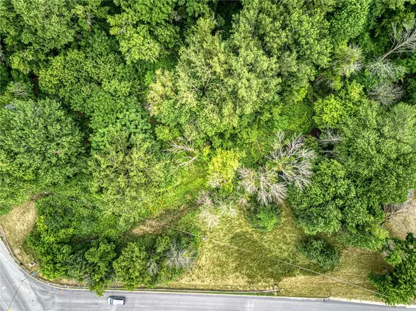 4660 Lyell Rd, Rochester, NY 14606