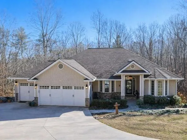 94 Dawson Dr, Dawsonville, GA 30534