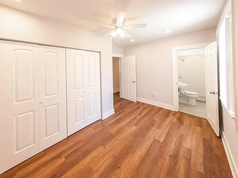 4116 Virginia Ter — Photo 10