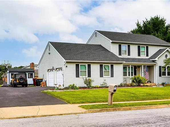 4517 Phillip St, Whitehall, PA 18052