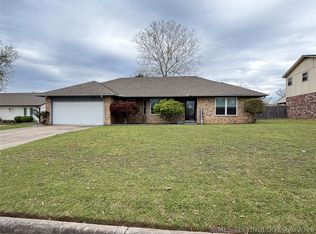 201 Foltz Ln, Muskogee, OK 74403