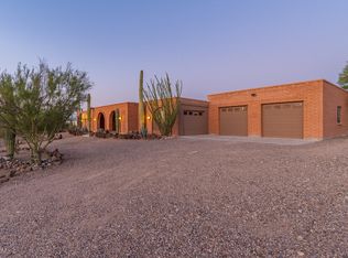7140 N Harold Dr, Tucson, AZ 85743