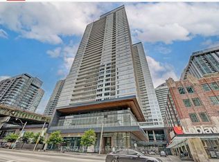19 Bathurst St #3801-C01, Toronto, ON M5V 0R9